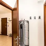 Come Casa Like Home Apartment With Parking